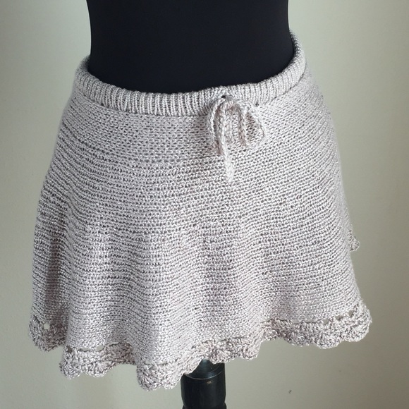 •HP!• Flirty Crochet Knit Mini A-Line Skirt Pink - Picture 2 of 7